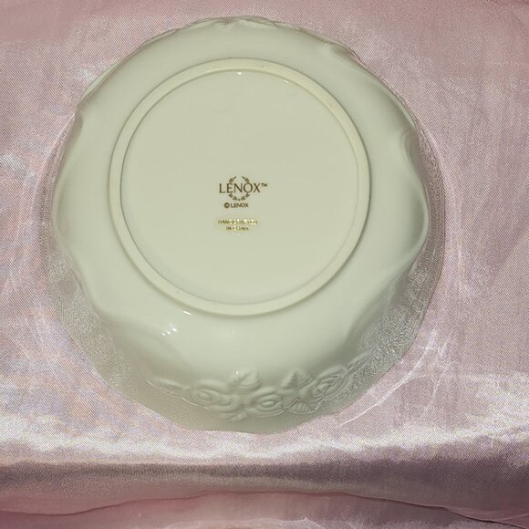 Lexox Vintage Rosebud Porcelain Bowls  Hand Painted 24K Gold  Mint Condition - Picture 8 of 12